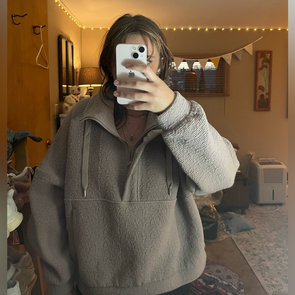 CALIA zip up